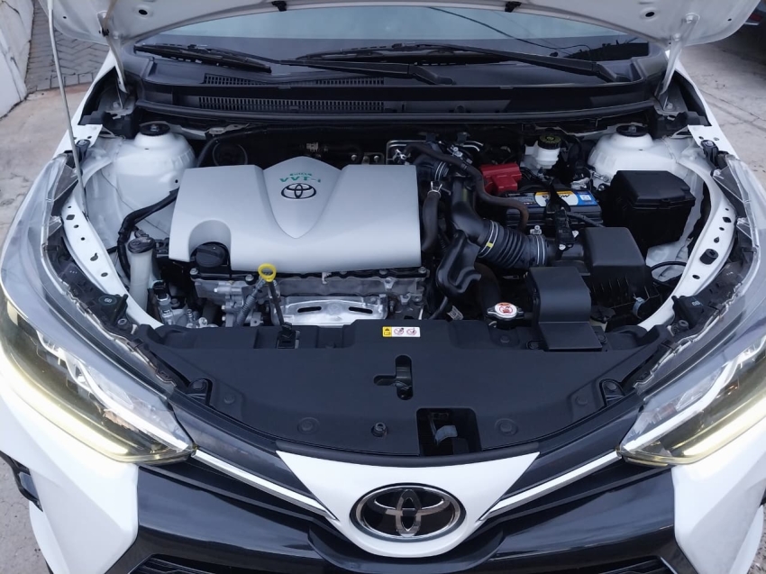 toyota yaris 1.5 16v flex sedan xls connect multidrive 4p automatico 202314