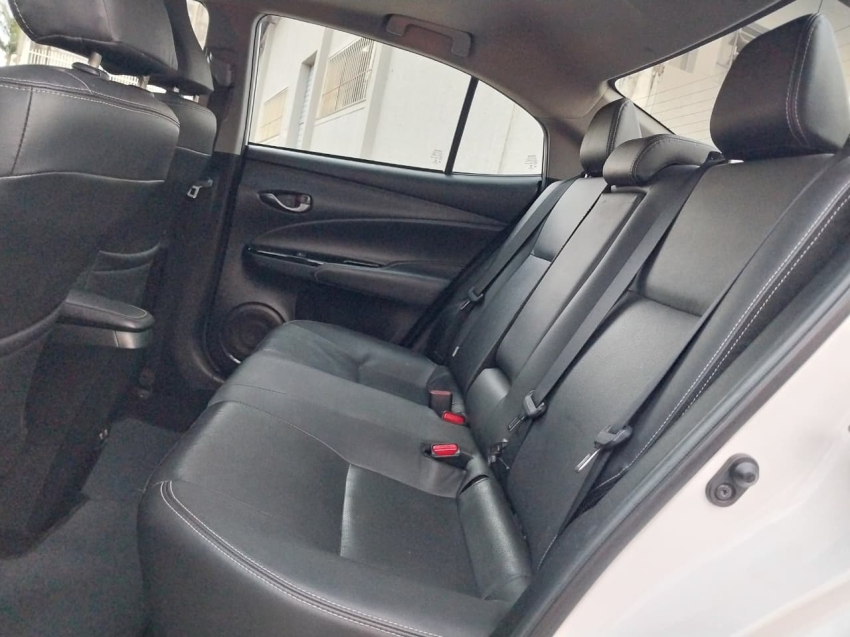 toyota yaris 1.5 16v flex sedan xls connect multidrive 4p automatico 20238