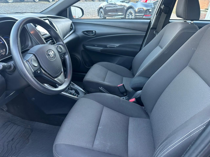 toyota yaris 1.5 16v flex xl multidrive 4p automatico 202511