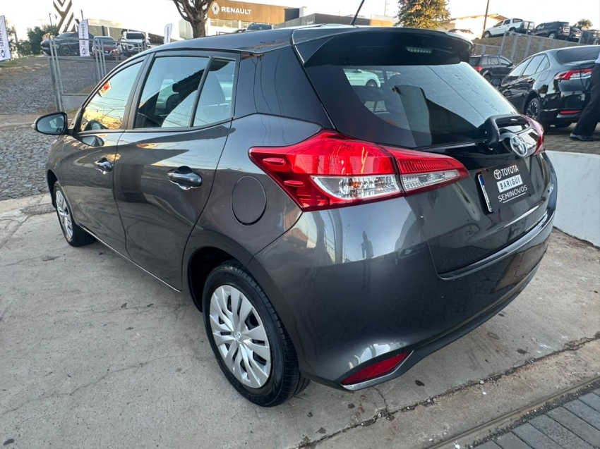 toyota yaris 1.5 16v flex xl multidrive 4p automatico 20253