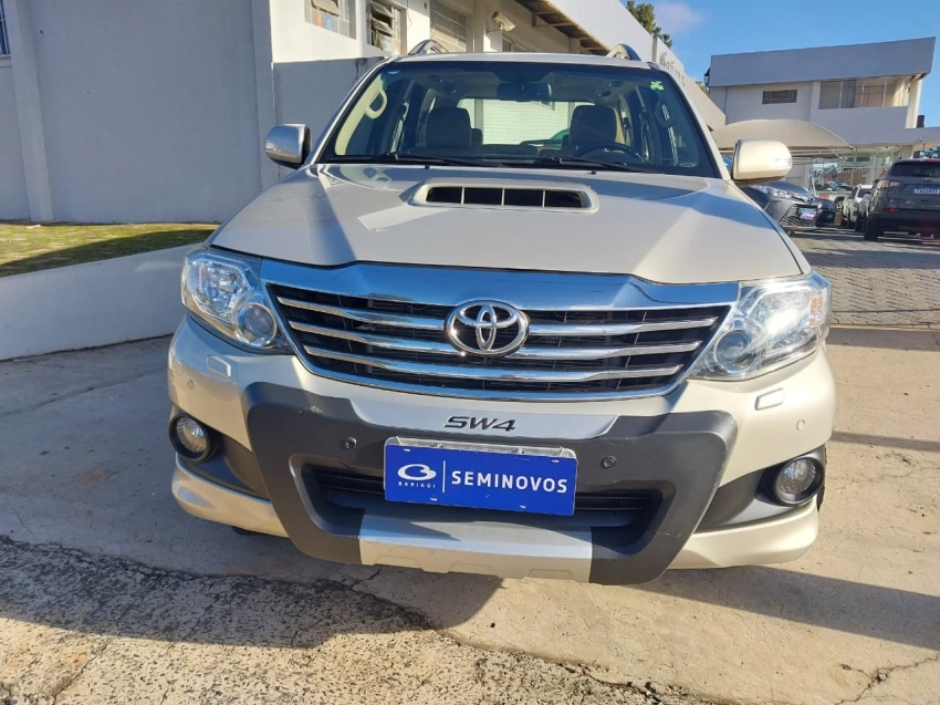 toyota hilux 3.0 sr 4x4 cd 16v turbo intercooler diesel 4p automatico 20151