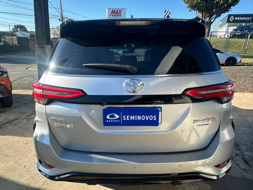 toyota hilux sw4 2.8 d-4d turbo diesel diamond 7l 4x4 automatico 5p 20226