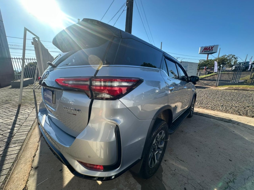 toyota hilux sw4 2.8 d-4d turbo diesel diamond 7l 4x4 automatico 5p 20225
