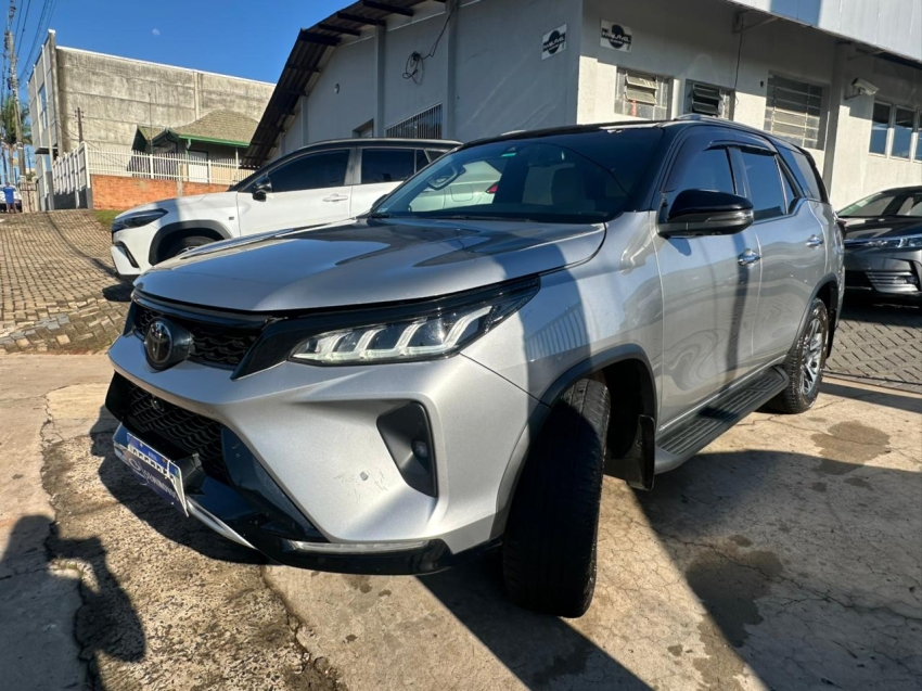 toyota hilux sw4 2.8 d-4d turbo diesel diamond 7l 4x4 automatico 5p 20222