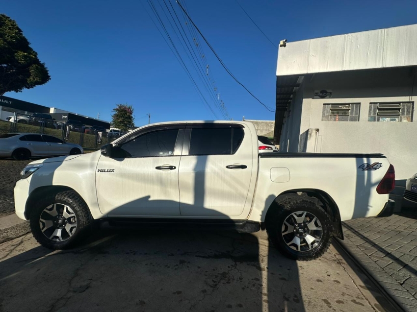 toyota hilux 2.8 srx 4x4 cd 16v diesel 4p automatico 2.7 flex 20204