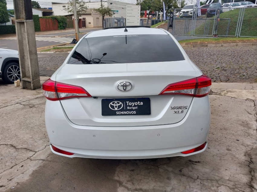 toyota yaris 1.5 16v flex sedan xls connect multidrive 4p automatico 20224