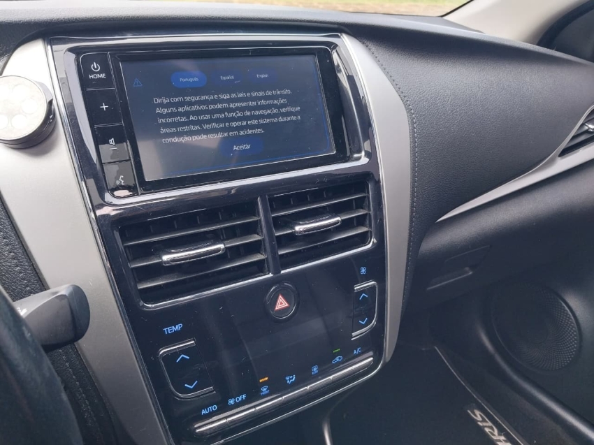 toyota yaris 1.5 16v flex sedan xls connect multidrive 4p automatico 202213