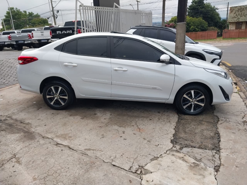 toyota yaris 1.5 16v flex sedan xls connect multidrive 4p automatico 20226