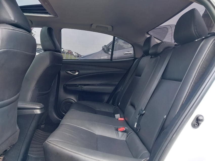 toyota yaris 1.5 16v flex sedan xls connect multidrive 4p automatico 20229