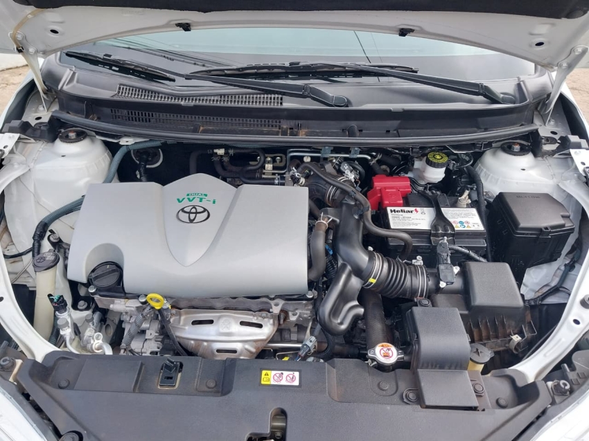 toyota yaris 1.5 16v flex sedan xls connect multidrive 4p automatico 202214