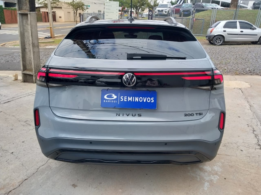 volkswagen nivus 1.0 200 tsi total flex highline automatico 4p 20254