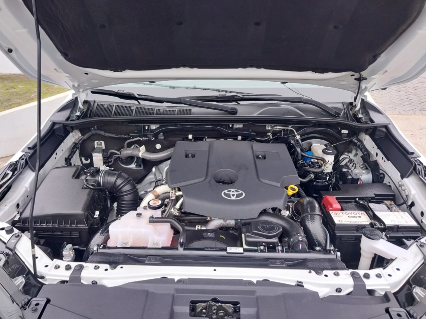 toyota hilux sw4 2.8 d-4d turbo diesel diamond 7l 4x4 automatico 4p 202517