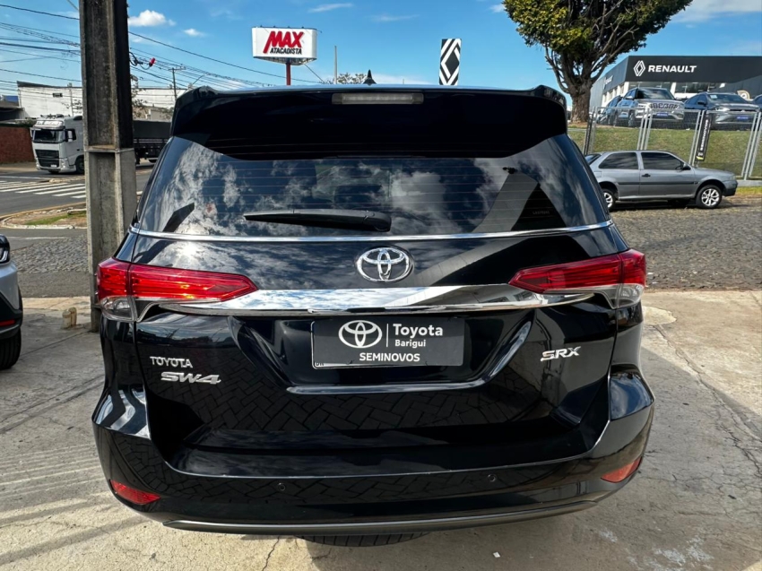 toyota hilux sw4 2.8 srx 4x4 16v turbo intercooler diesel 4p automatico 20204