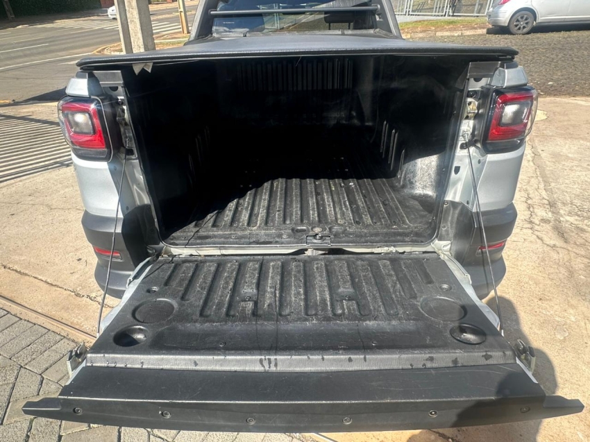 fiat strada 1.3 firefly flex freedom cs manual 2p automatico 20248