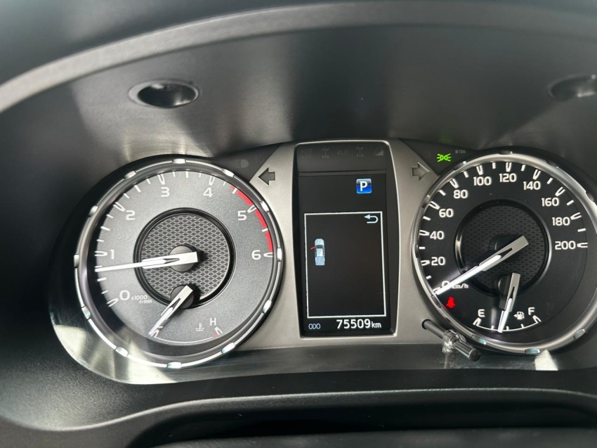 toyota hilux 2.8 d-4d turbo diesel cd srx plus 4x4 automatico 4p 202412