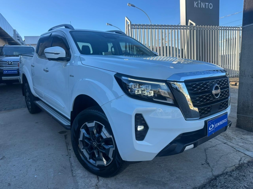 nissan frontier 2.3 16v turbo diesel platinum cd 4x4 automatico 4p 2024