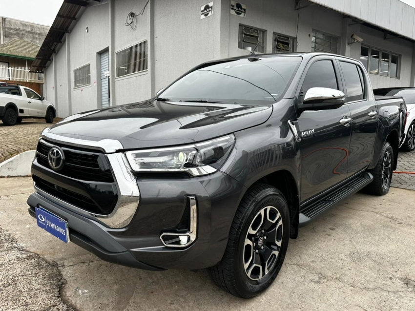 toyota hilux 2.8 d-4d turbo diesel cd srx 4x4 automatico 4p 20252