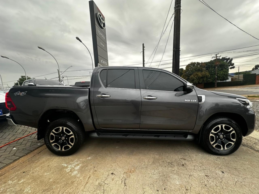 toyota hilux 2.8 d-4d turbo diesel cd srx 4x4 automatico 4p 20253