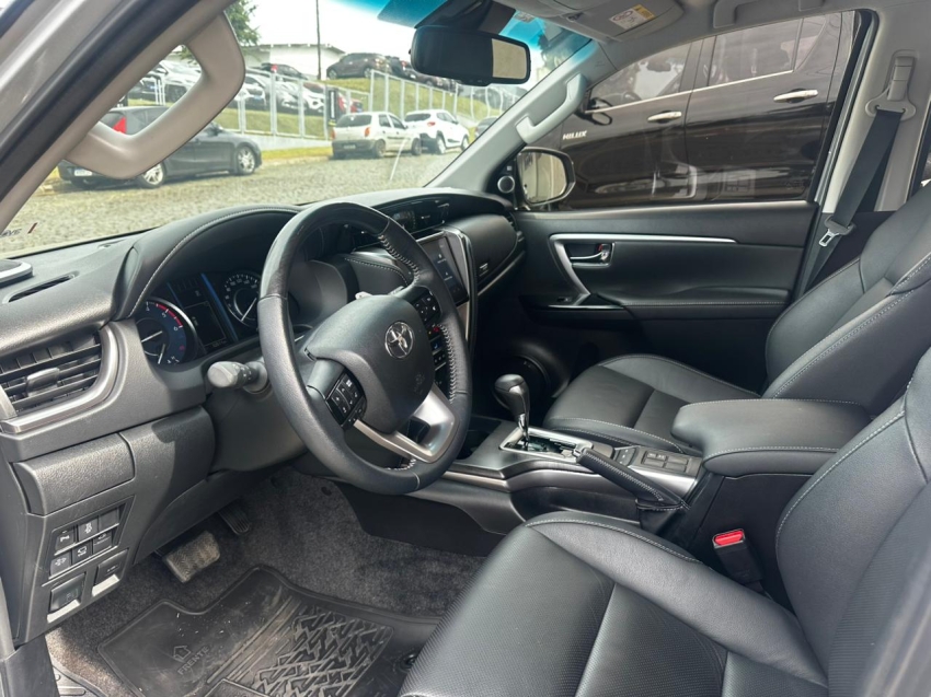 toyota hilux sw4 2.8 d-4d turbo diesel srx platinum 7l 4x4 automatico 4p 20249