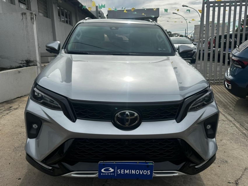 toyota hilux sw4 2.8 d-4d turbo diesel srx platinum 7l 4x4 automatico 4p 20241