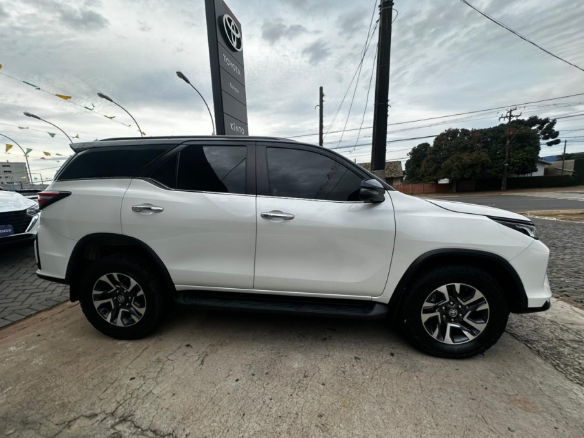 toyota hilux sw4 2.8 d-4d turbo diesel diamond 7l 4x4 automatico 4p 20223