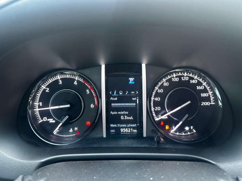 toyota hilux sw4 2.8 d-4d turbo diesel diamond 7l 4x4 automatico 4p 202214