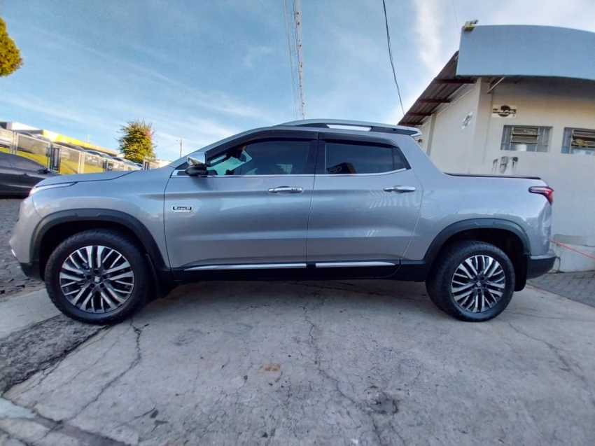 fiat toro 2.0 16v turbo diesel volcano 4wd at9 4p automatico 20243
