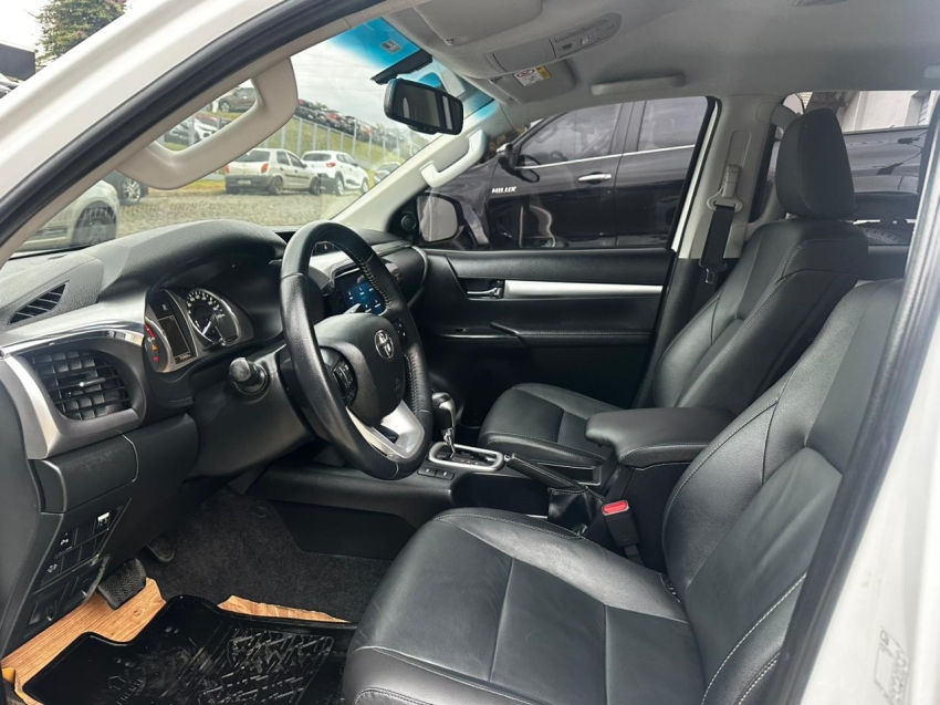 toyota hilux 2.8 d-4d turbo diesel cd srv 4x4 automatico 4p 20249