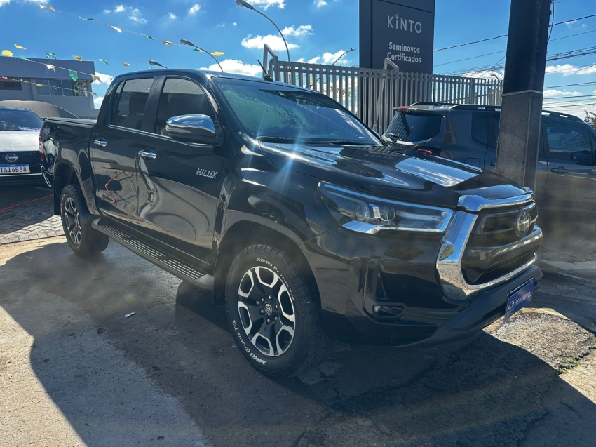 toyota hilux 2.8 d-4d turbo diesel cd srx 4x4 automatico 4p 20210