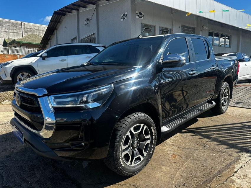 toyota hilux 2.8 d-4d turbo diesel cd srx 4x4 automatico 4p 20212