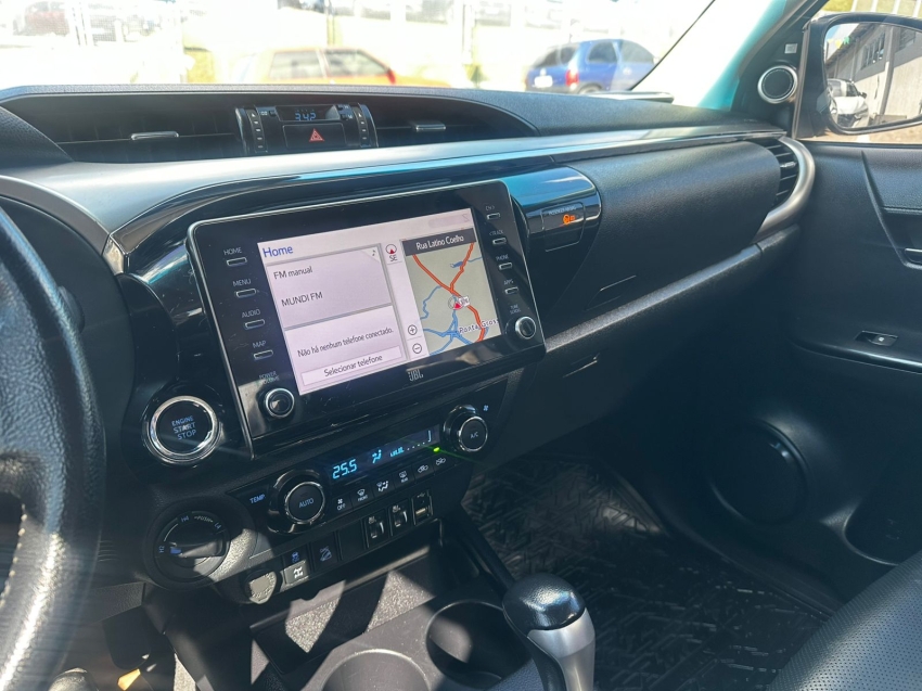 toyota hilux 2.8 d-4d turbo diesel cd srx 4x4 automatico 4p 202111