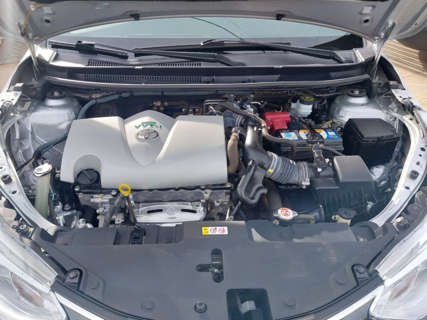 toyota yaris 1.5 16v flex x way multidrive 4p automatico 201913