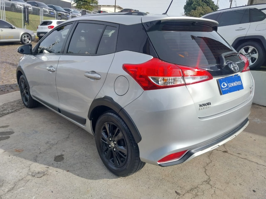 toyota yaris 1.5 16v flex x way multidrive 4p automatico 20195