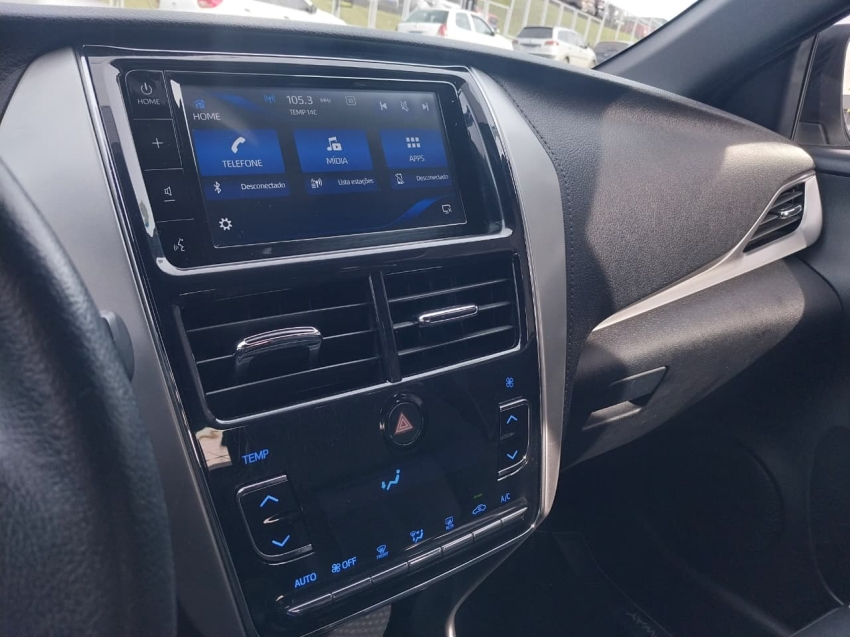 toyota yaris 1.5 16v flex x way multidrive 4p automatico 201912