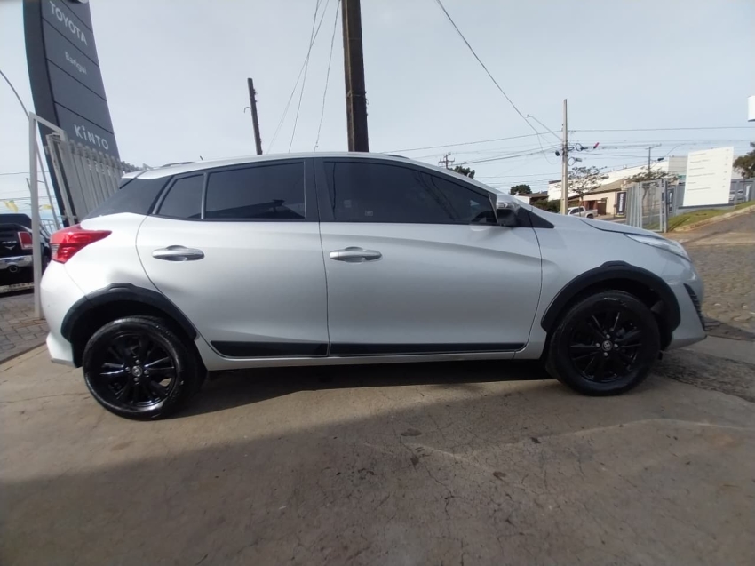 toyota yaris 1.5 16v flex x way multidrive 4p automatico 20194
