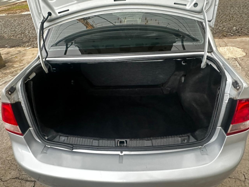 chevrolet classic 1.0 mpfi ls 8v flex 4p manual 201513