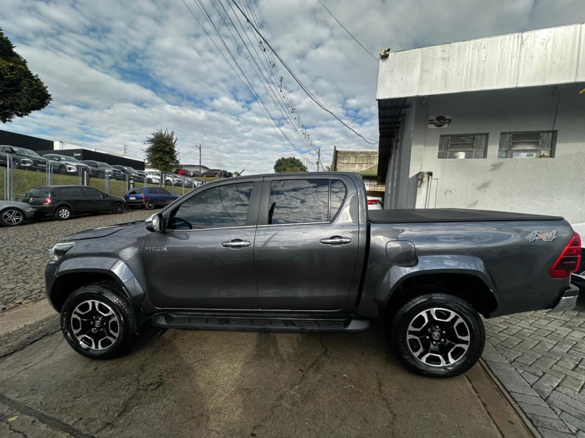 toyota hilux 2.8 d-4d turbo diesel cd srx plus 4x4 automatico 4p 20243