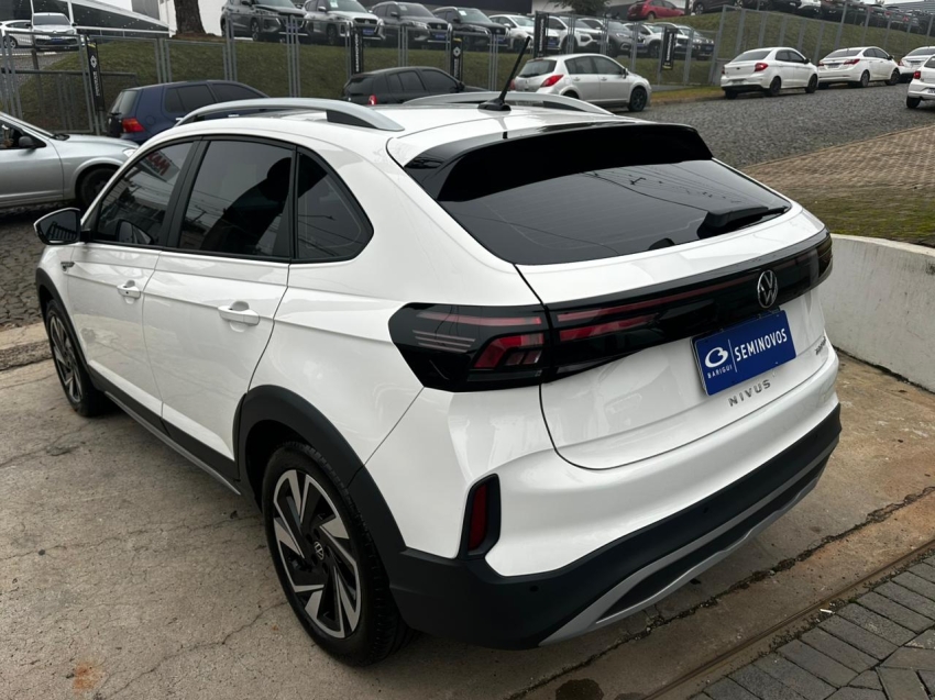 volkswagen nivus 1.0 200 tsi total flex highline automatico 5p 20266