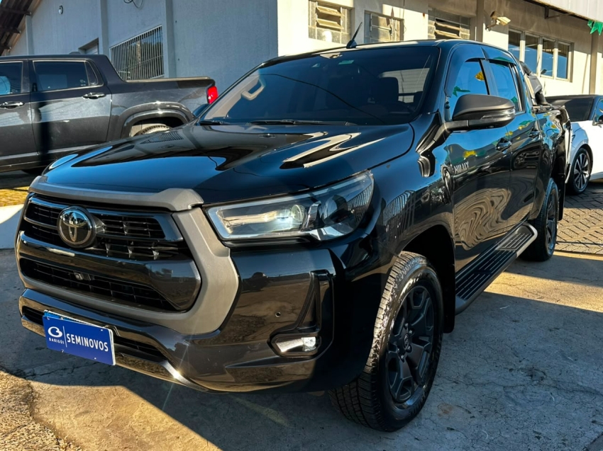 toyota hilux 2.8 d-4d turbo diesel cd srx 4x4 automatico 4p 20231
