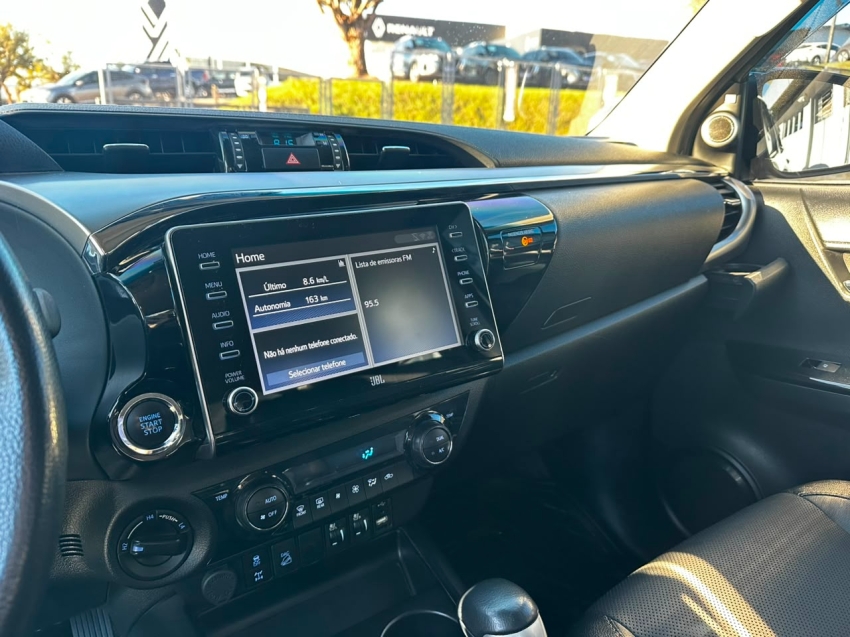 toyota hilux 2.8 d-4d turbo diesel cd srx 4x4 automatico 4p 202317