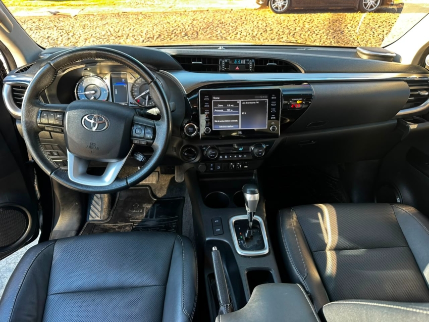 toyota hilux 2.8 d-4d turbo diesel cd srx 4x4 automatico 4p 202311