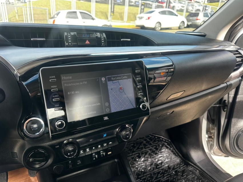 toyota hilux 2.8 d-4d turbo diesel cd srx 4x4 automatico 4p 20228