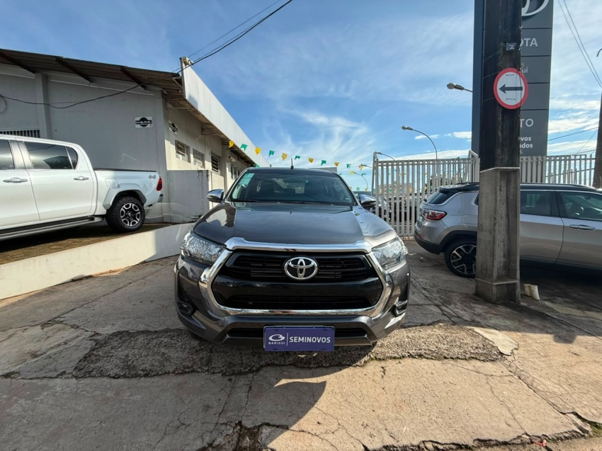 toyota hilux 2.8 d-4d turbo diesel cd srv 4x4 automatico 4p 20222
