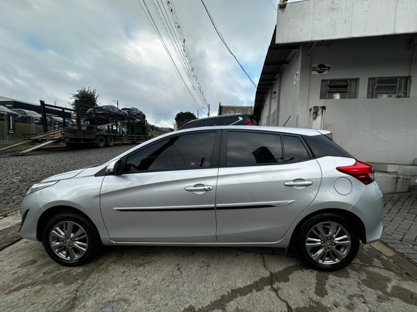 toyota yaris 1.5 16v flex xl plus connect multidrive 5p automatico 20215