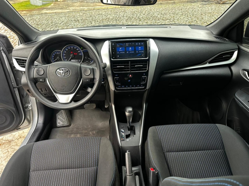 toyota yaris 1.5 16v flex xl plus connect multidrive 5p automatico 202112