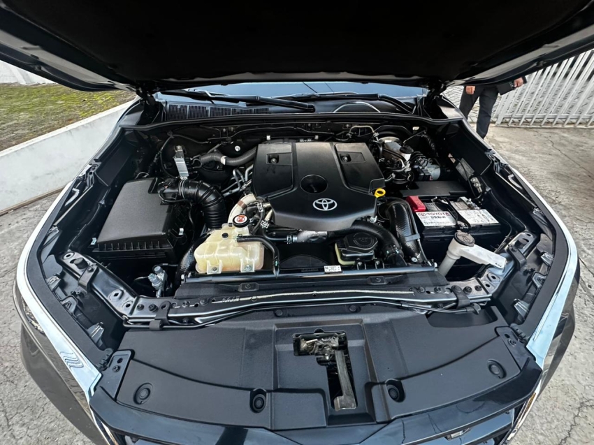 toyota hilux sw4 2.8 d-4d turbo diesel srx 7l 4x4 automatico 5p 20229