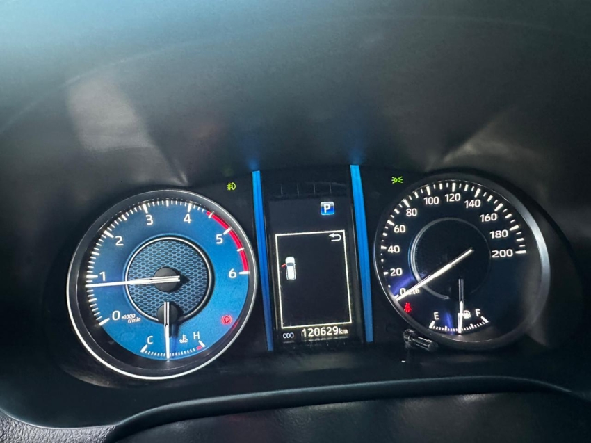 toyota hilux sw4 2.8 d-4d turbo diesel srx 7l 4x4 automatico 5p 202211