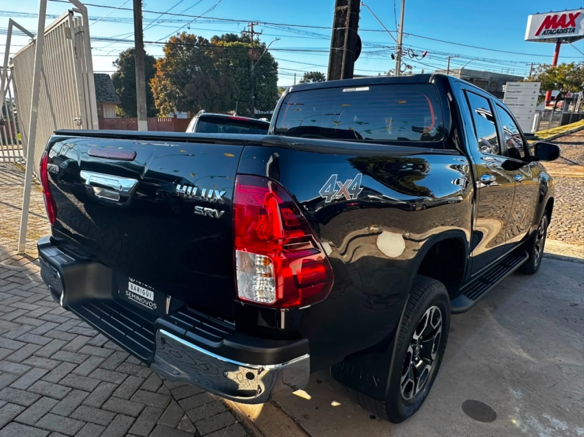 toyota hilux 2.8 d-4d turbo diesel cd srv 4x4 automatico 4p 20243