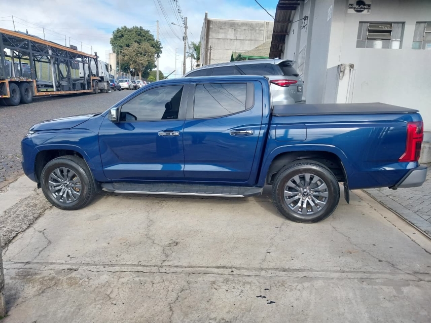 mitsubishi triton 2.4 biturbo diesel cd hpe-s 4x4 automatico 4p 20263