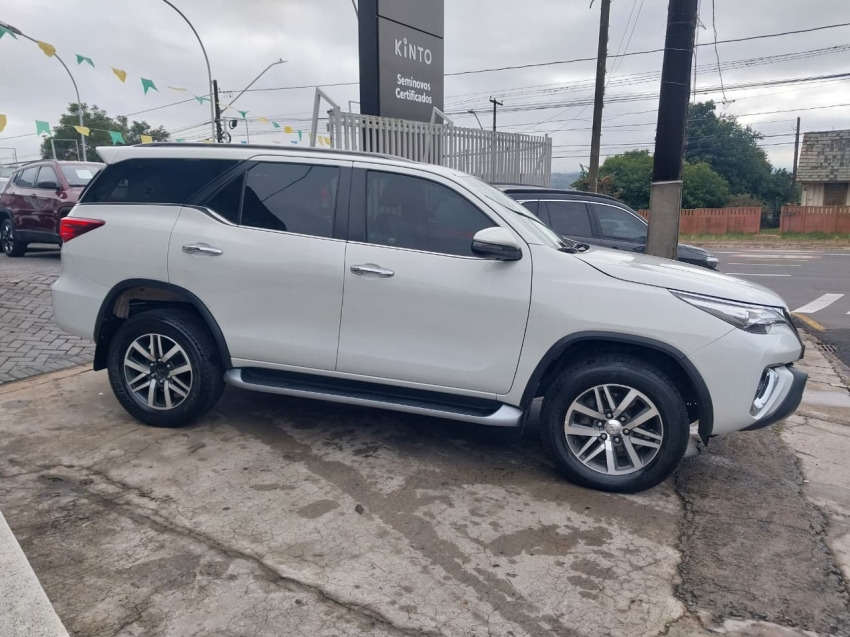 toyota hilux sw4 2.8 srx 4x4 7 lugares 16v turbo intercooler diesel 4p automatico 20206